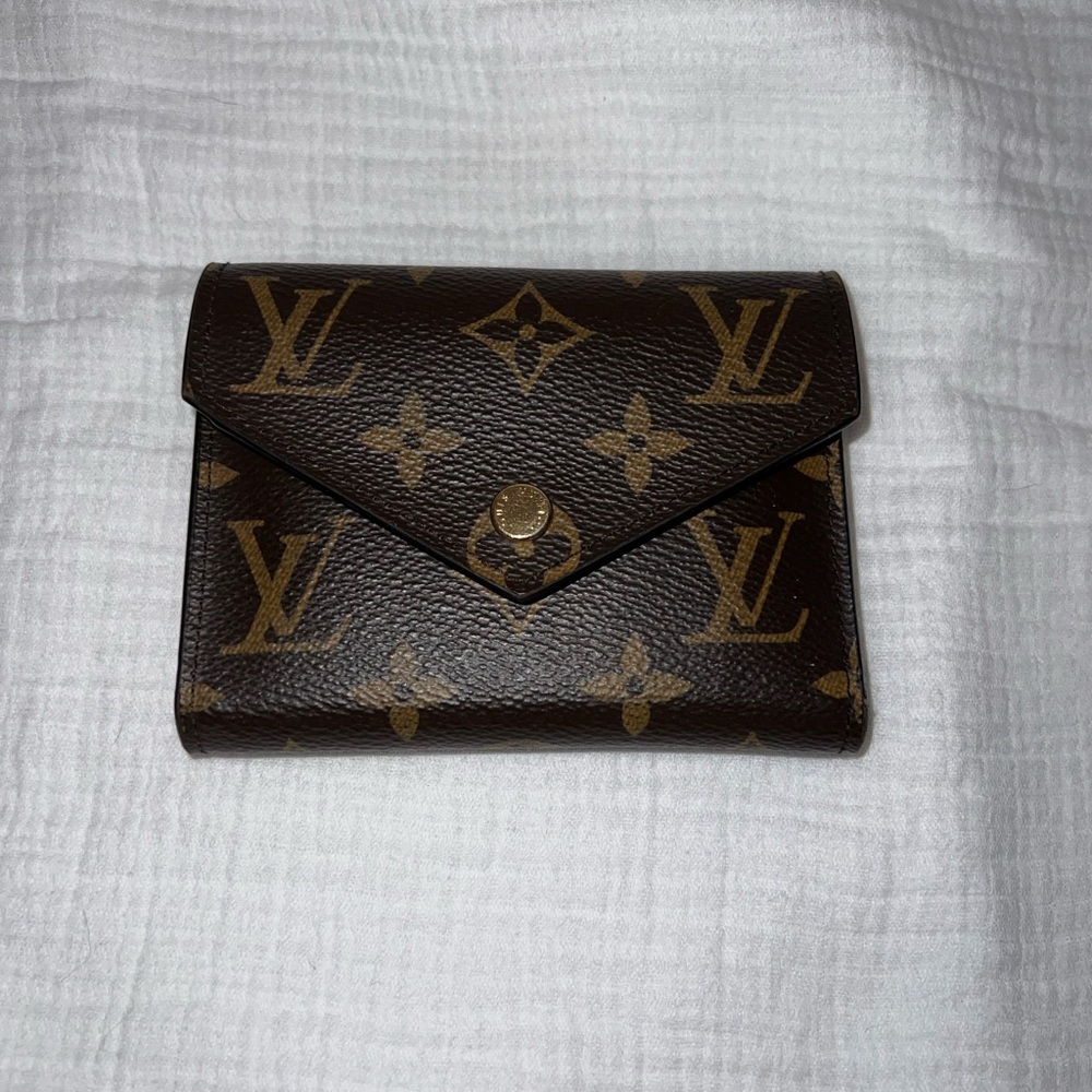 Louis Vuitton Victorine Wallet in Monogram